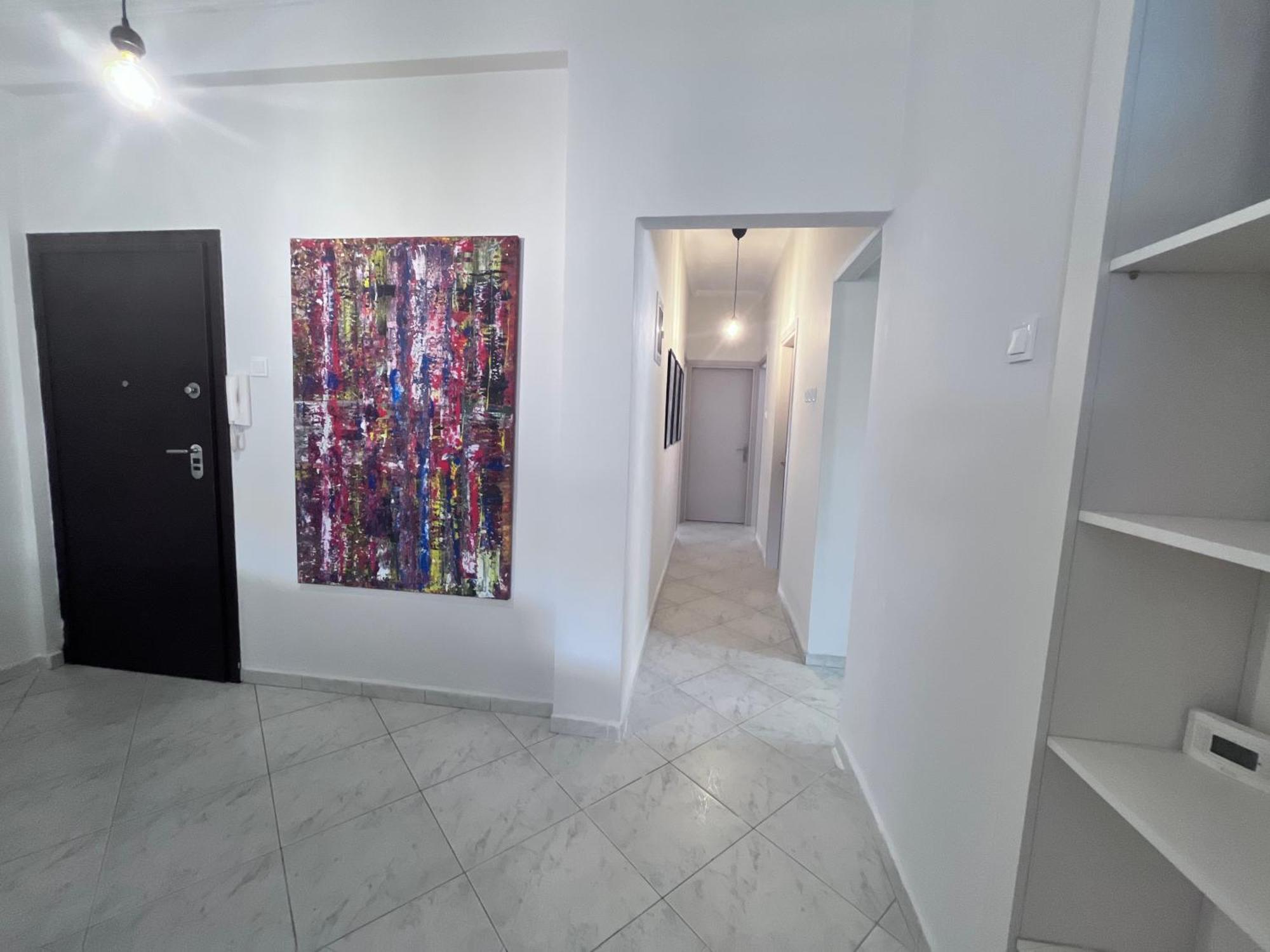 7 - Stylish Apartment Komotini