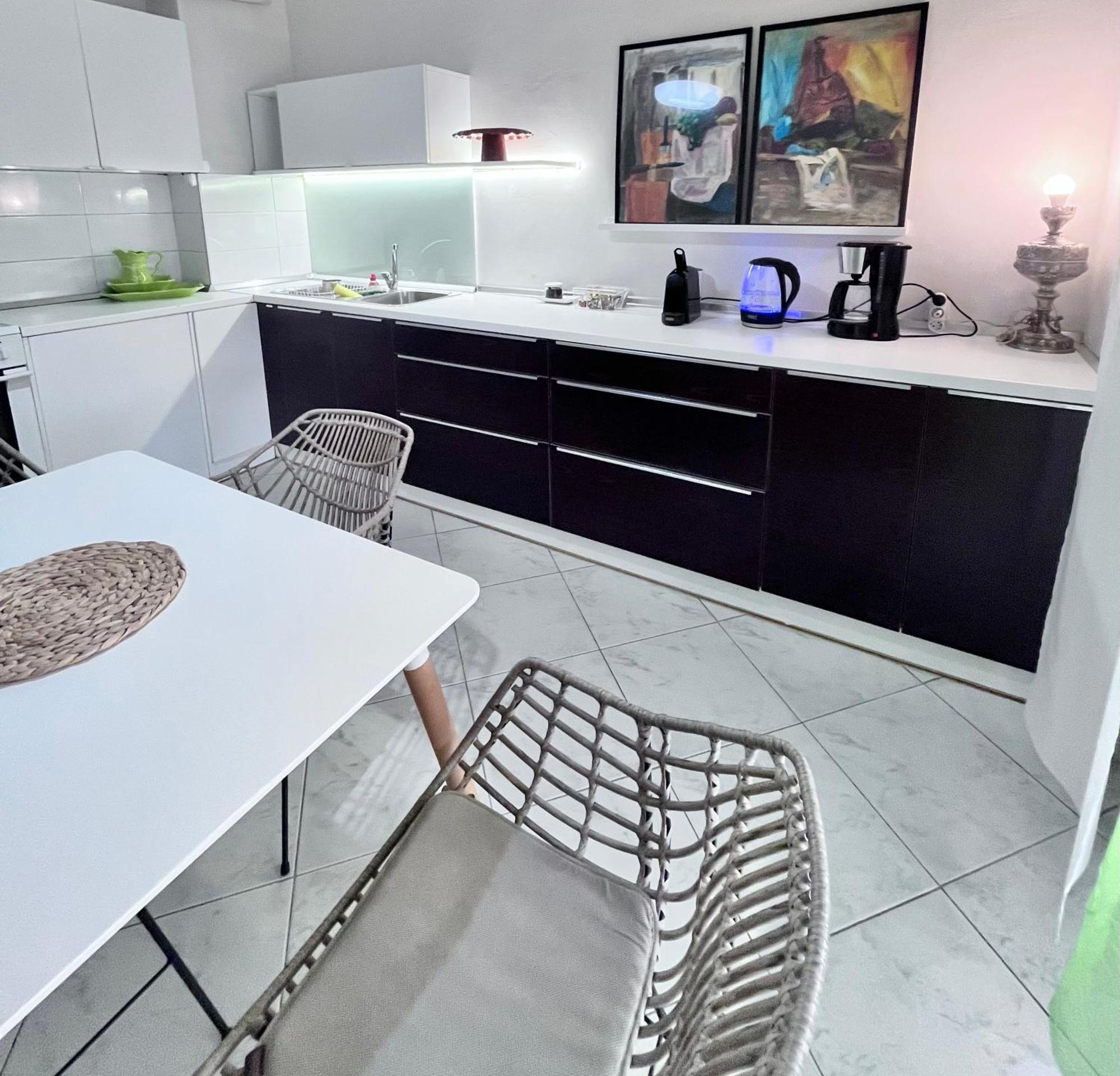 7 - Stylish Komotini